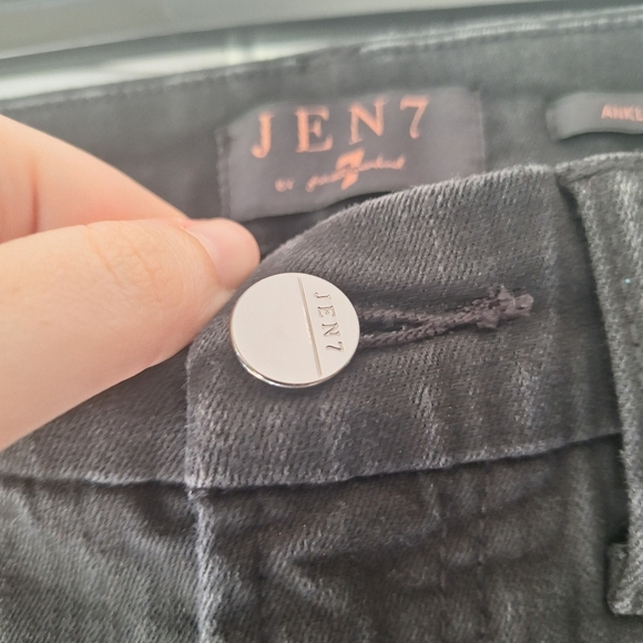 Jen7 by 7 For All Mankind Black Denim Jeans - Picture 5 of 10